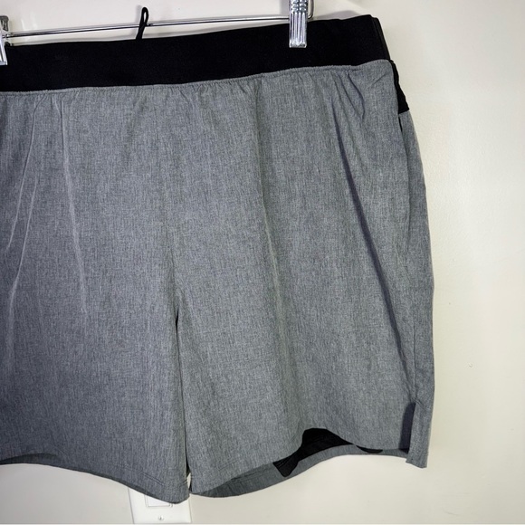 Old Navy Men's Activewear Shorts Size XL - Picture 4 of 8